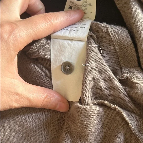 Vince Women’s Linen Henley Top in Taupe - Picture 6 of 6